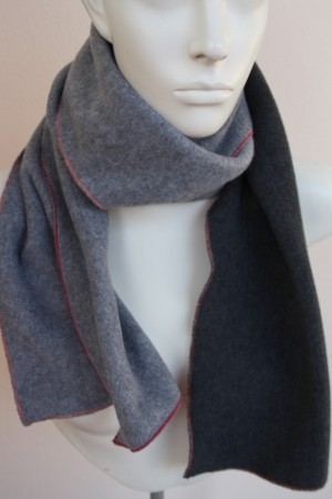 Schal für Damen und Herren in grau aus Fleece